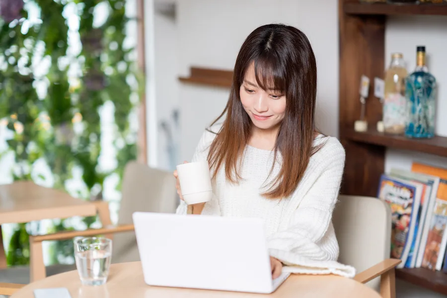 マッチングアプリにログインしてるのにLINEを返さない理由は?対処法も紹介! 返しにくい返事だったので放置して忘れてるかも。